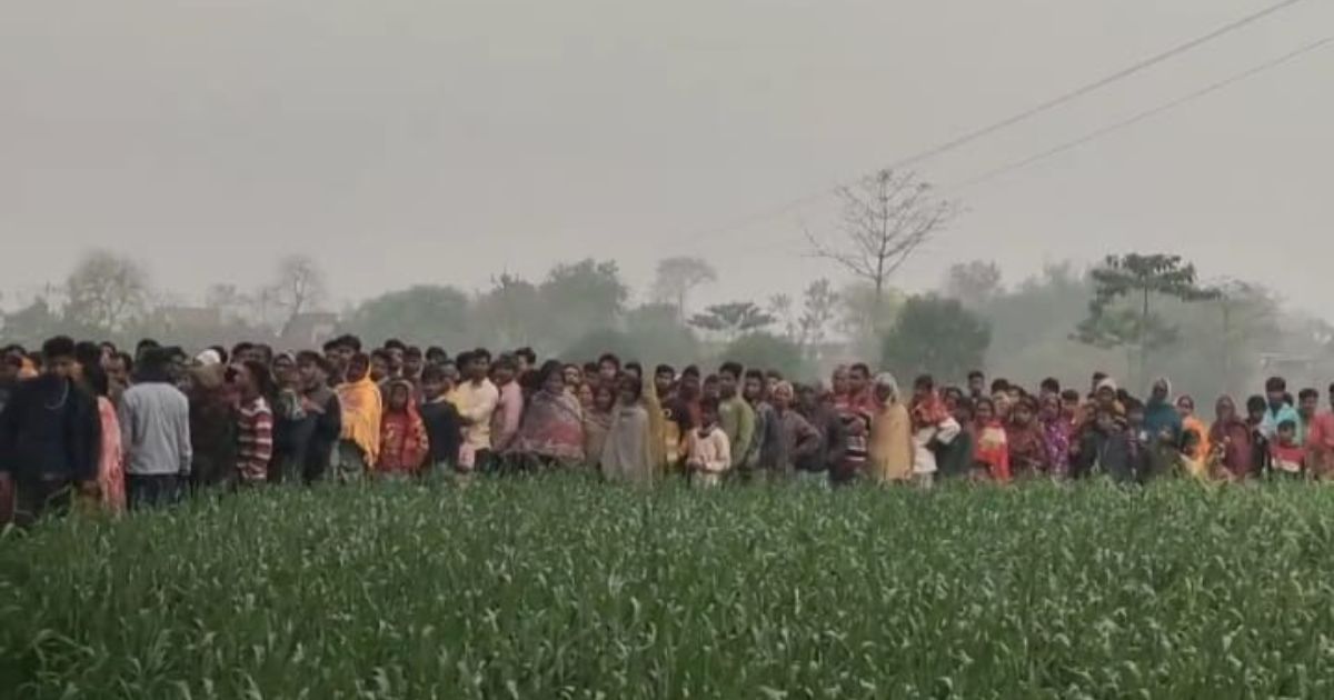 Malda: ভুট্টাক্ষেতে বিবস্ত্র অবস্থায় উদ্ধার যুবতীর ক্ষত-বিক্ষত মৃতদেহ, এলাকায় চাঞ্চল্য
