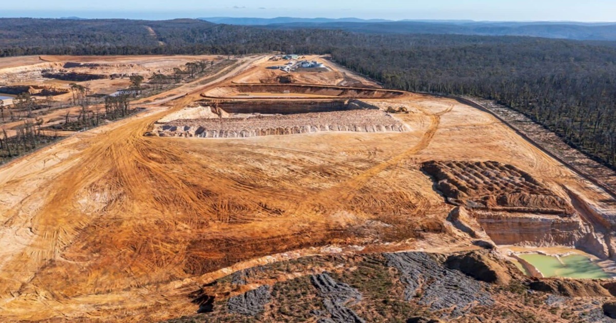 pilbara region western Australia geologists newly discovered the world’s largest iron ore