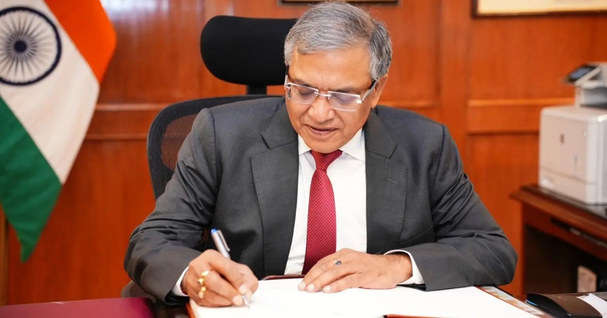 sir row cec gyanesh kumar clarifies on aadhar