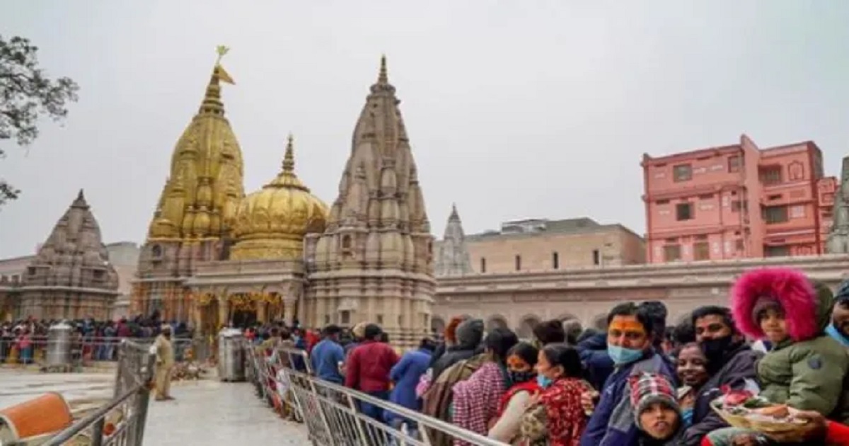 Kashai vishwanath temple employees to get govt employee status