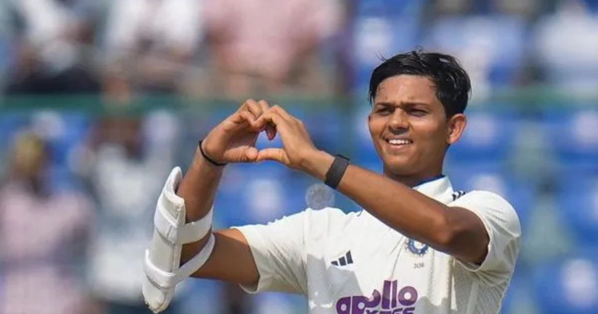 India vs West Indies: দ্বিশতরানের পথে যশস্বী, ক্যারিবিয়ানদের বিরুদ্ধে প্রথম দিনের শেষে চালকের আসনে ভারত