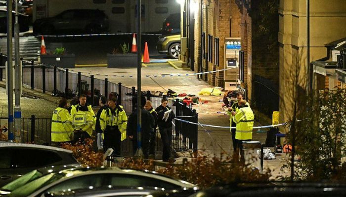 uk incedent news 10 injured in stabbing attack on train in cambridgeshire England knife attack 2 arrested