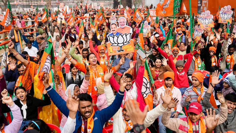 delhi bjp wins 7 out of 12 seats in delhi municipal corporation by-elections