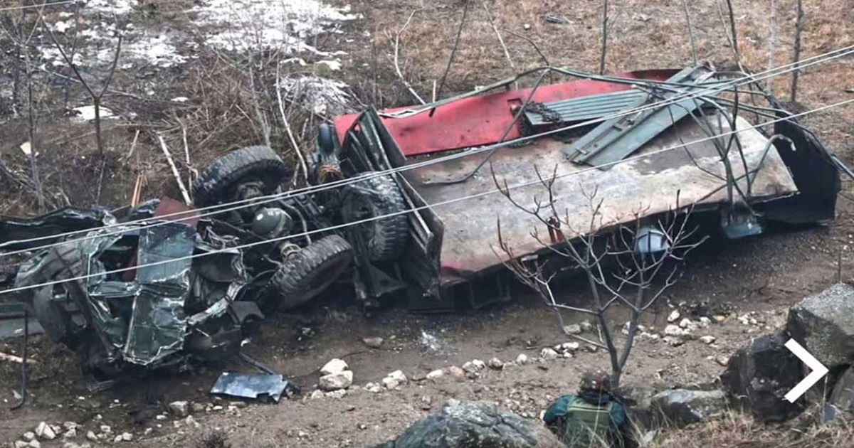 Jammu and Kashmir: কাশ্মীরের ডোডায় খাদে পড়ল সেনার গাড়ি, নিহত ১০ জওয়ান