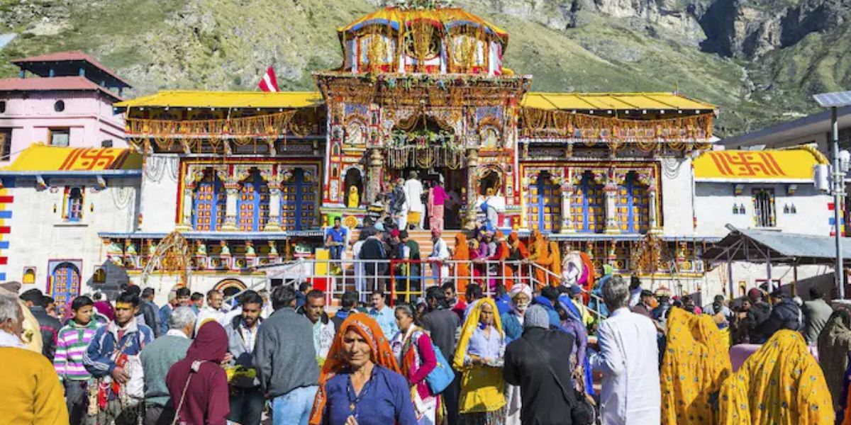Badrinath-Kedarnath: বদ্রীনাথ ও কেদারনাথ মন্দিরে অহিন্দুদের প্রবেশ নিষিদ্ধ করার পথে উত্তরাখণ্ড মন্দির কমিটি