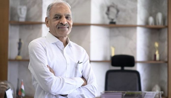 Padma shri to satyanarayan nuwal chairman of solar industries