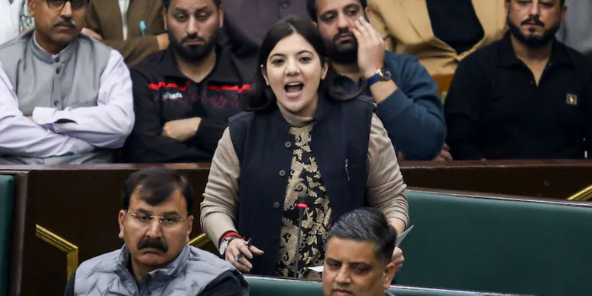 bjp mla devyani rana has severely criticized the jammu and kashmir budget omar abdullah and his partys mlas were impressed by her speech