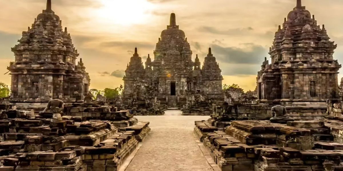 87 percent of the people are muslims where har har mahadev is echoing