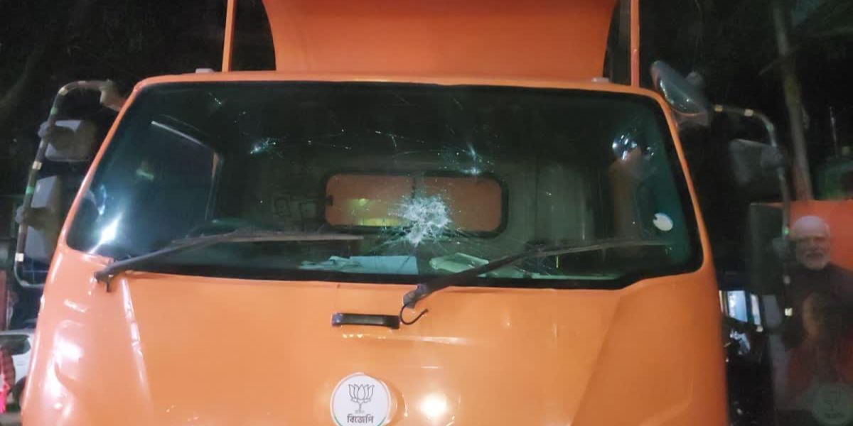 Cooch Behar: কোচবিহারে বিজেপির রথযাত্রা ঘিরে তুমুল উত্তেজনা, খাগড়াবাড়িতে রথ ভাঙচুর! কাঠগড়ায় তৃণমূল