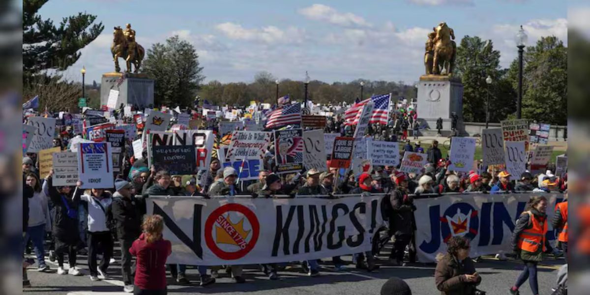 the-world-is-in-turmoil-in-protest-against-the-war-with-iran-and-donald-trumps-policies-millions-of-people-in-the-us-and-europe-join-the-no-kings-protests