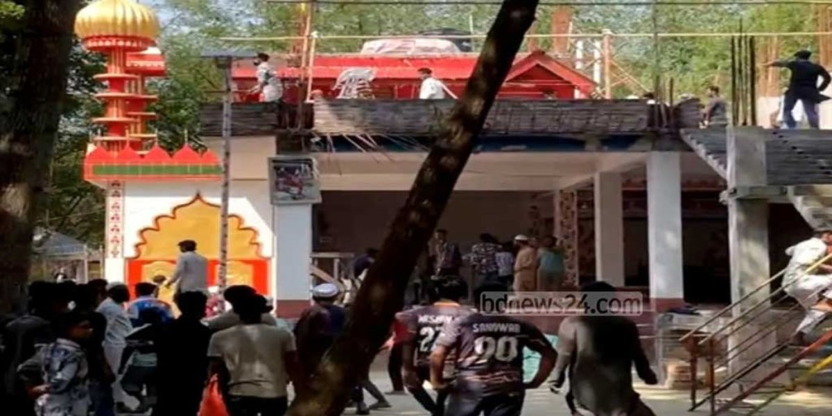 bangladesh news mazar chief hacked and beaten to death in kushtia on charges of nlasphemy