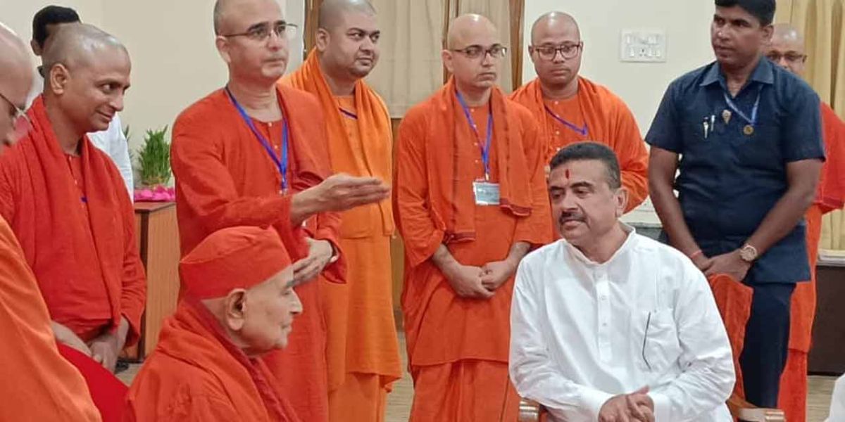 belur math chief minister suvendu adhikari visits belur math pays a courtesy call on the maharajs of the ramakrishna mission and seeks their blessings