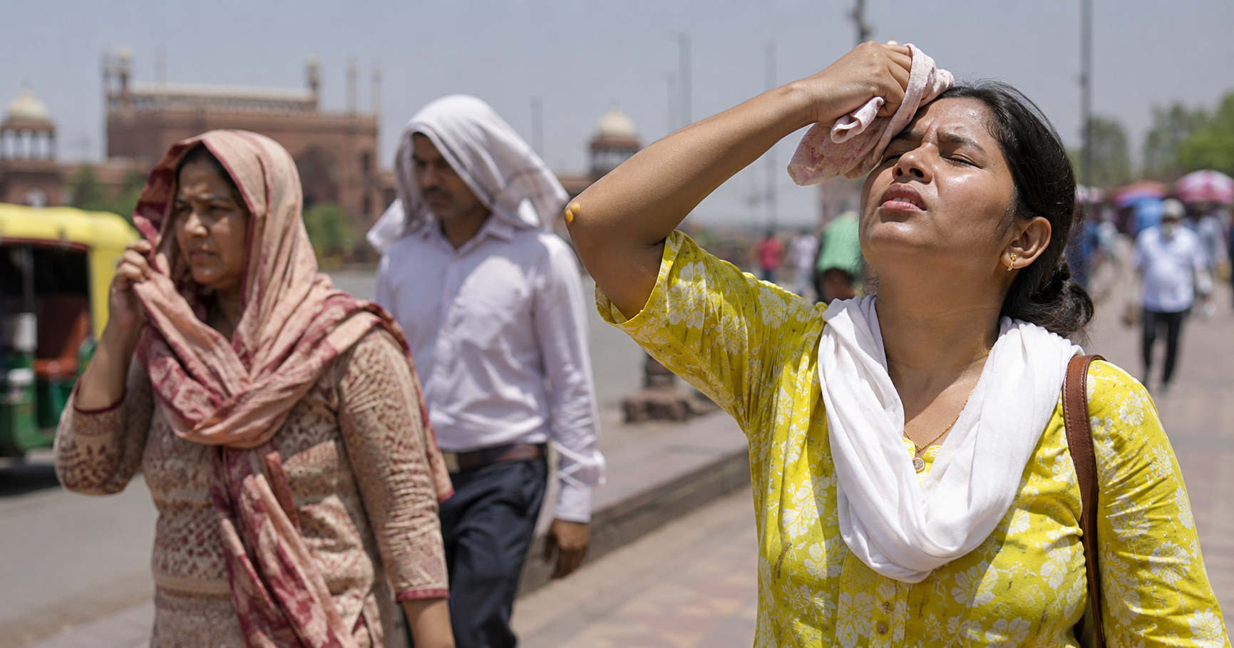 heatwave-skin-problems-warning-summer-skin-care-tips