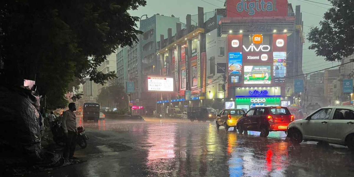 weather update welcome rain in kolkata kalbaishakhi Norwester warning for 7 districts of south bengal and a 5 day weather forecast