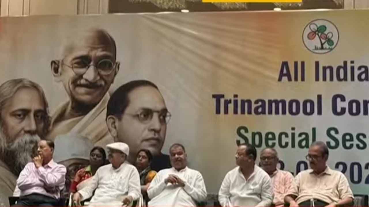 TMC: তৃণমূলে বড় ভাঙন! ‘মমতাকে অপসারণ’ দাবি বিদ্রোহীদের, অরূপ রায় চেয়ারম্যান, সরানো হল অভিষেককেও