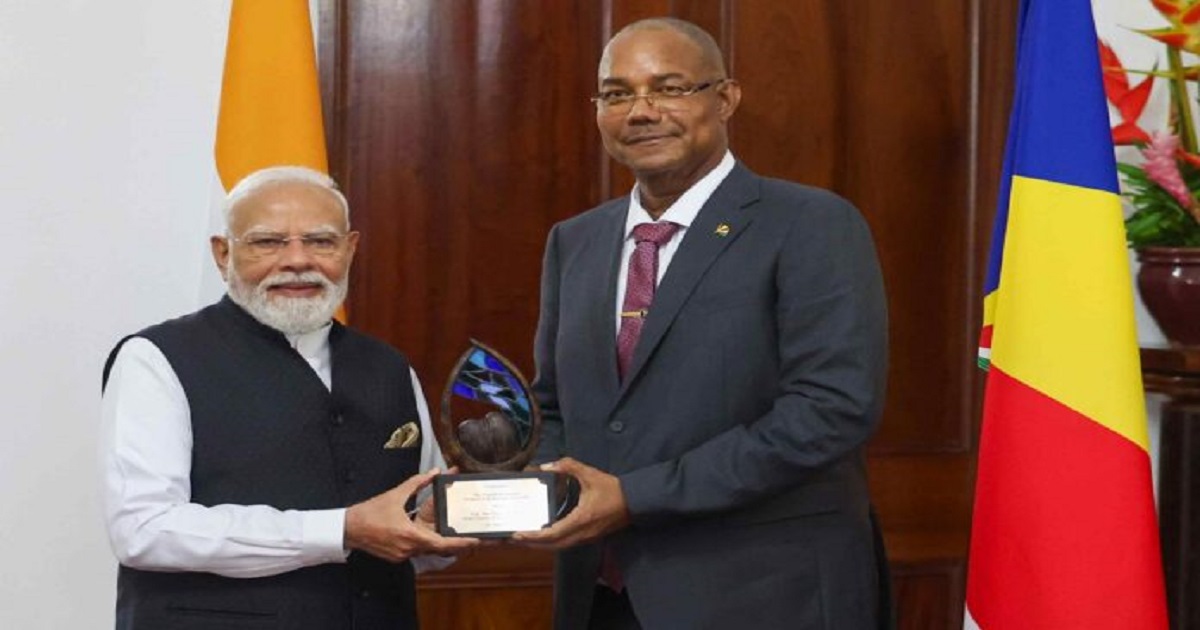 pm-modi-honoured-with-guardian-of-the-blue-horizon-award-in-seychelles