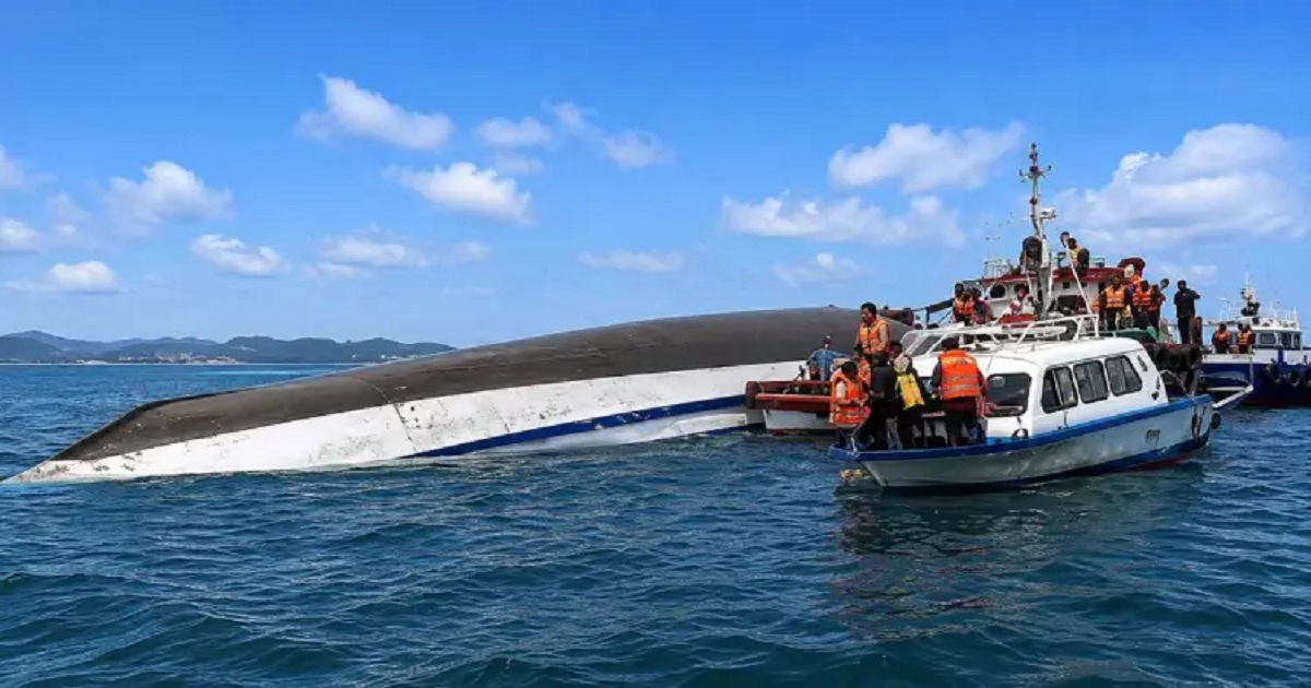 boat-carrying-indian-tourists-capsizes-near-phu-quoc-island-vietnam