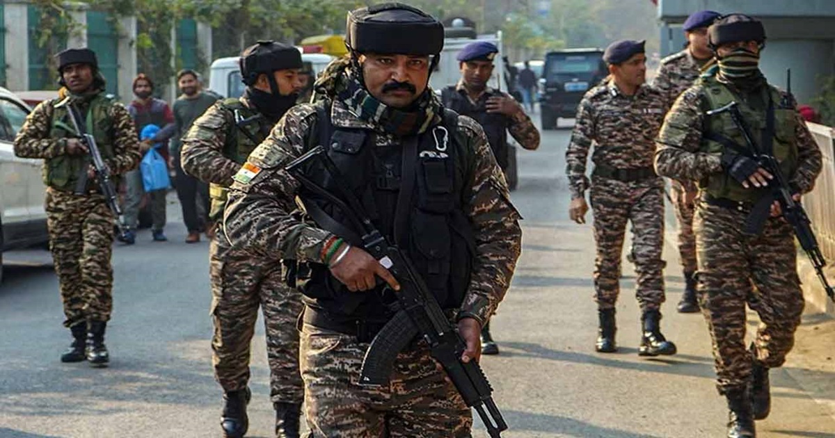 jammu and kashmir attacks in anantnag cop dies after suspected terrorists open fire on police