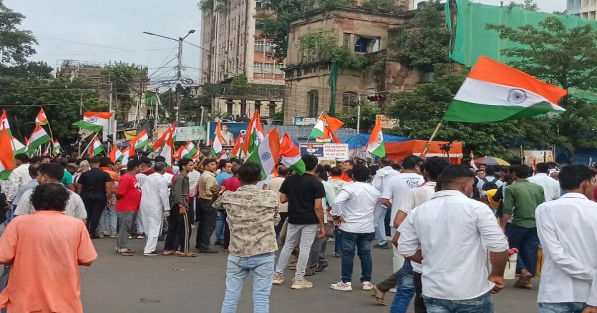 anarchy-will-not-be-tolerated-bjp-holds-national-flag-on-road-to-protest-neet-movement