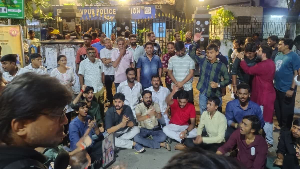 jadavpur-university-left-student-groups-abvp-clash-general-body-meeting