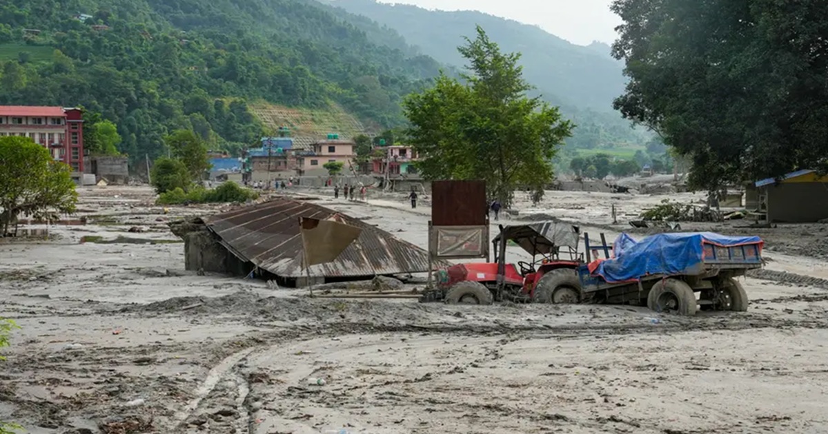 himalayan-glacier-collapse-climate-change-nepal-china