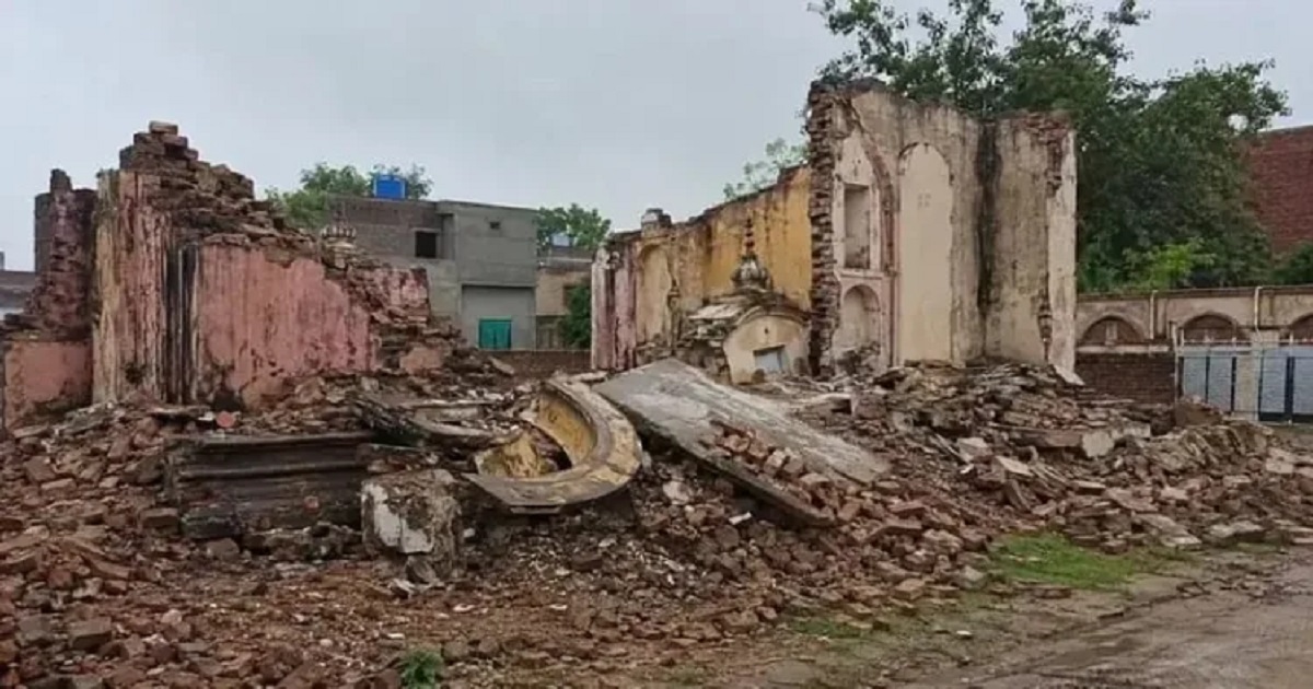 pakistan-hindu-temple-demolished-narowal-rains