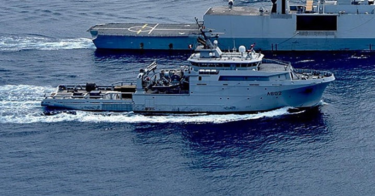 indian-warship-pakistan-navy-collision-arabian-sea