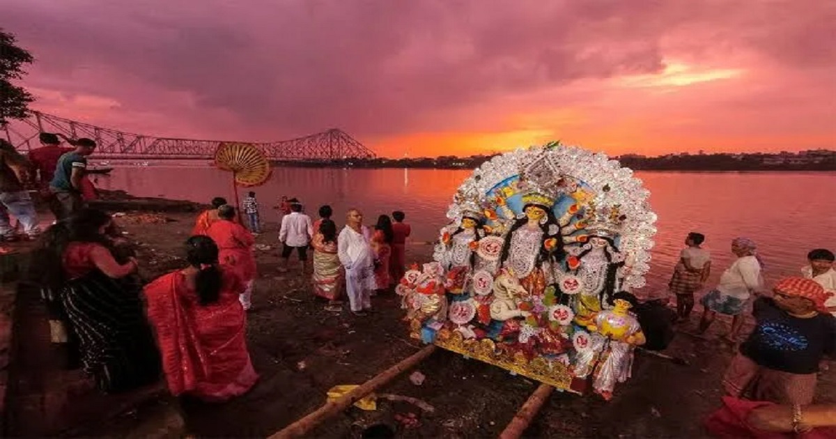 Durga Puja: দুর্গাপুজোকে ঘিরে হিংসা, প্রশাসনিক বাধা-রাজনৈতিক বিতর্ক, নতুন করে সামনে ফের পুরনো প্রশ্ন