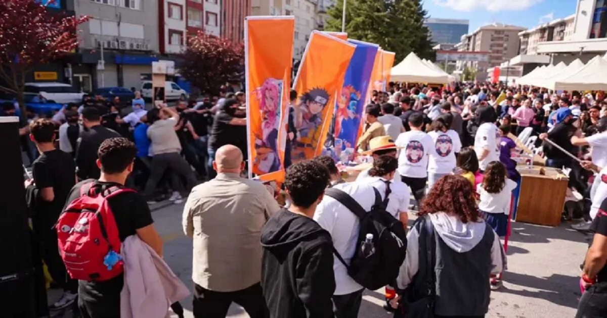 turkey-muslims-storm-japanese-anime-festival-istanbul