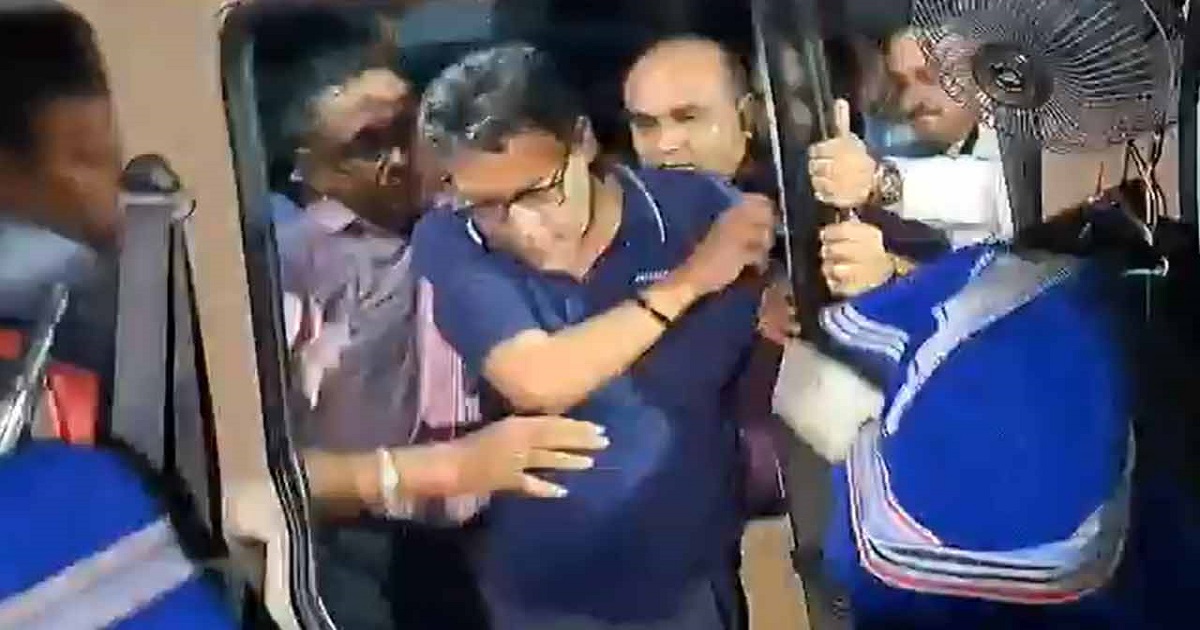Indranil Sen Arrested: ‘‘সবে তো চা-বিস্কুট হয়েছে, এখনও প্রাতরাশ হয়নি’’, ইন্দ্রনীলের গ্রেফতারিতে কীসের ইঙ্গিত মুখ্যমন্ত্রীর?